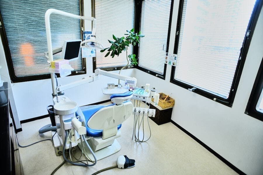 旭橋駅の宮里歯科医院治療スペース